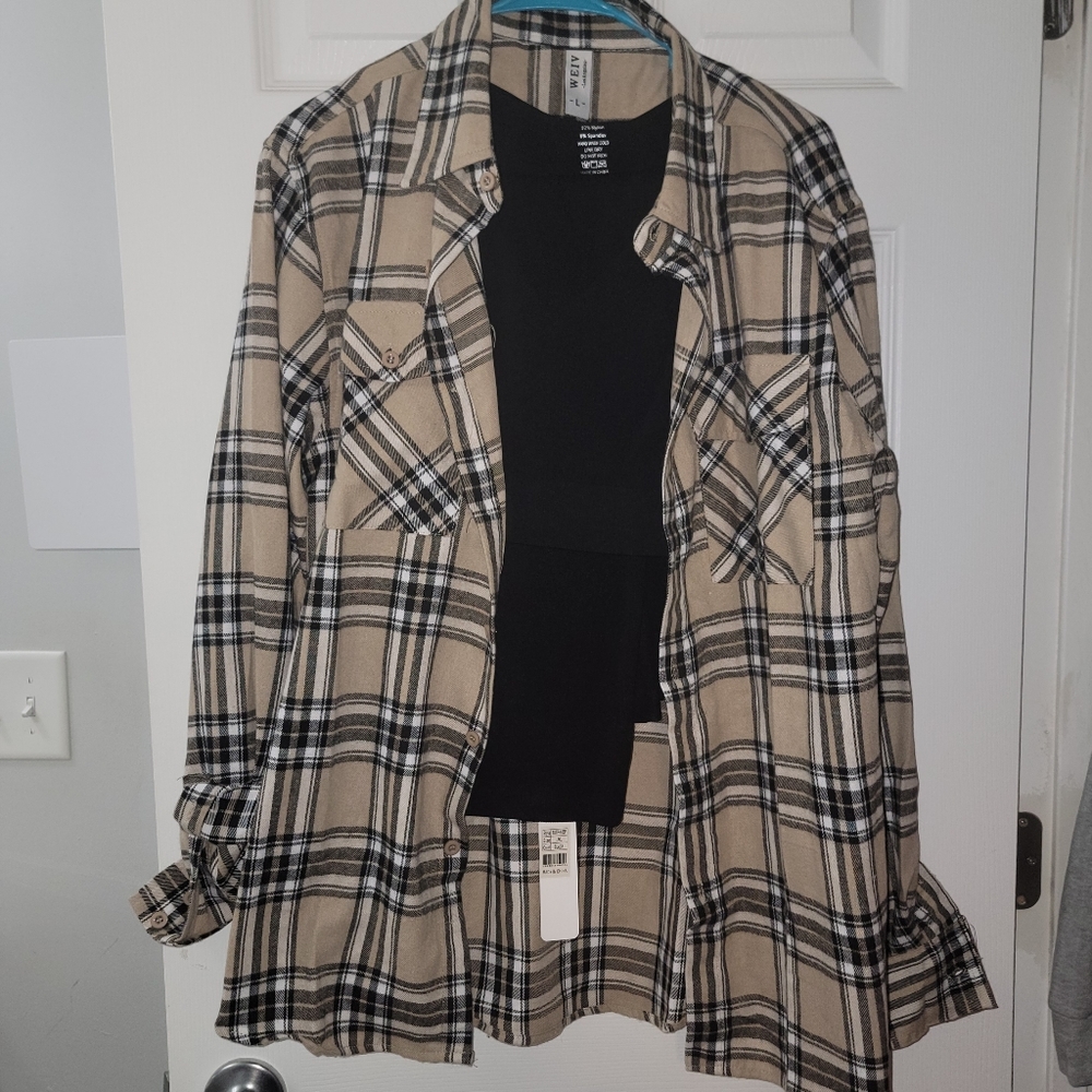NWT-L/XL - LEGGINGS/ CROP TOP & SHACKET 3 PEICE OUTFIT